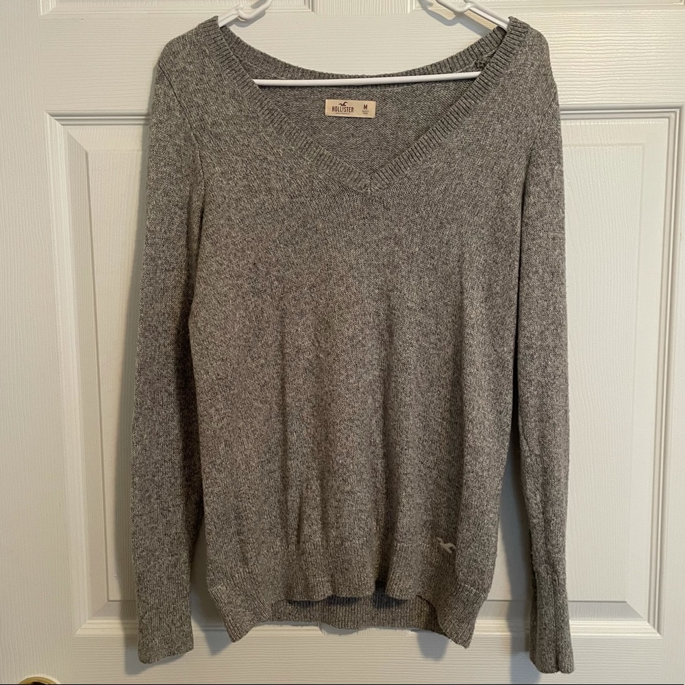 Medium Long Sleeve Hollister Sweater